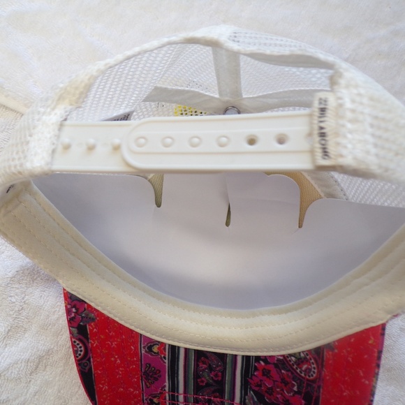 Billabong Girls' Big Shenanigans Hat NWT - Picture 6 of 6